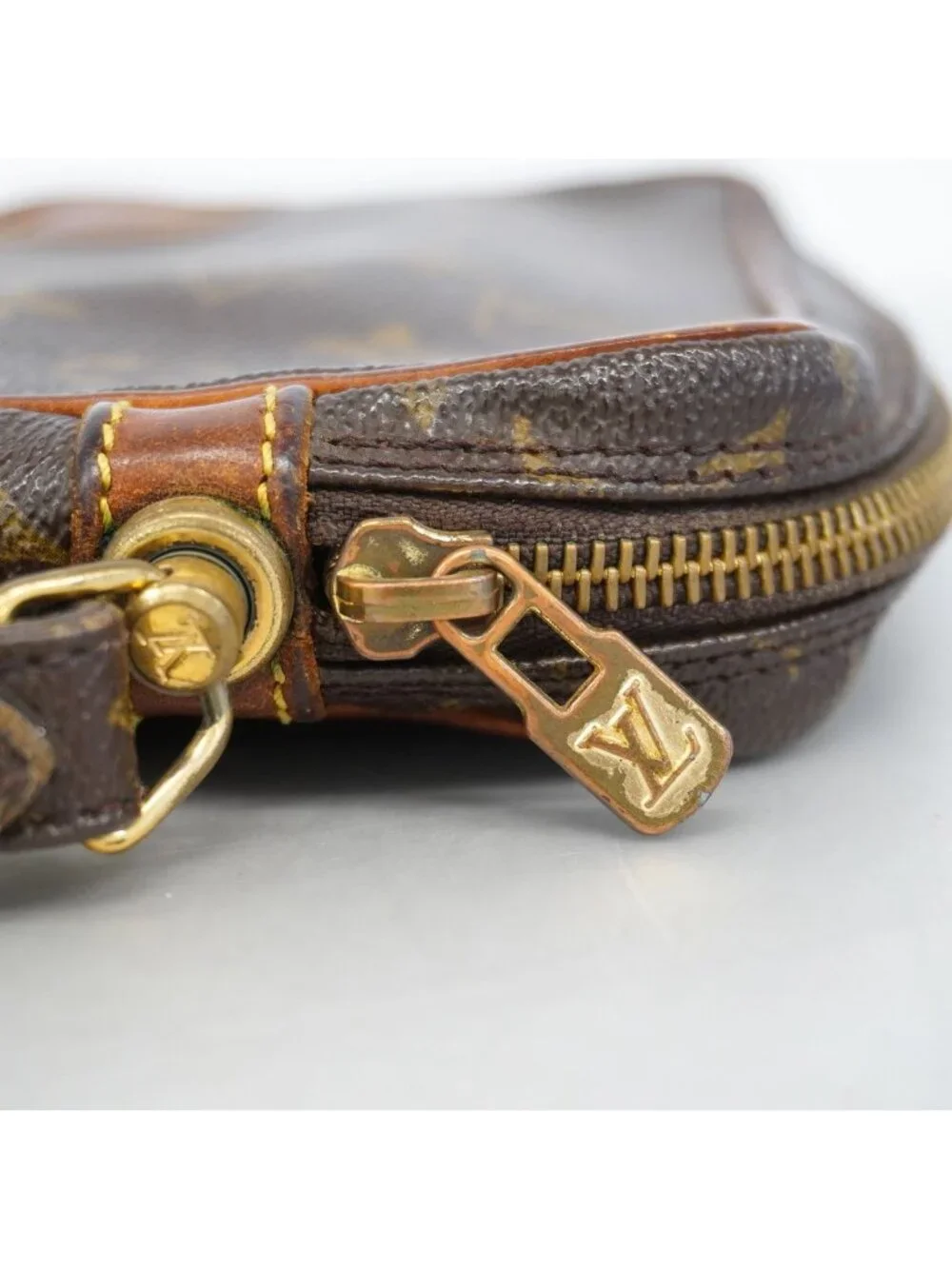 Louis Vuitton Clutch Monogram Marly Dragonne PM Brown